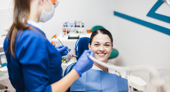 The Various Benefits And Types Of Dental Implants